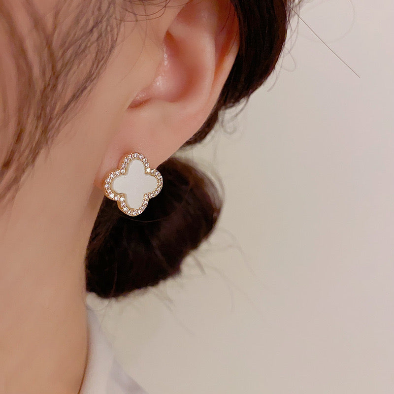 Clover Earring
