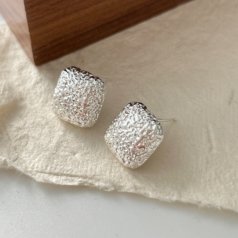 Elegant Textured Stud Earrings