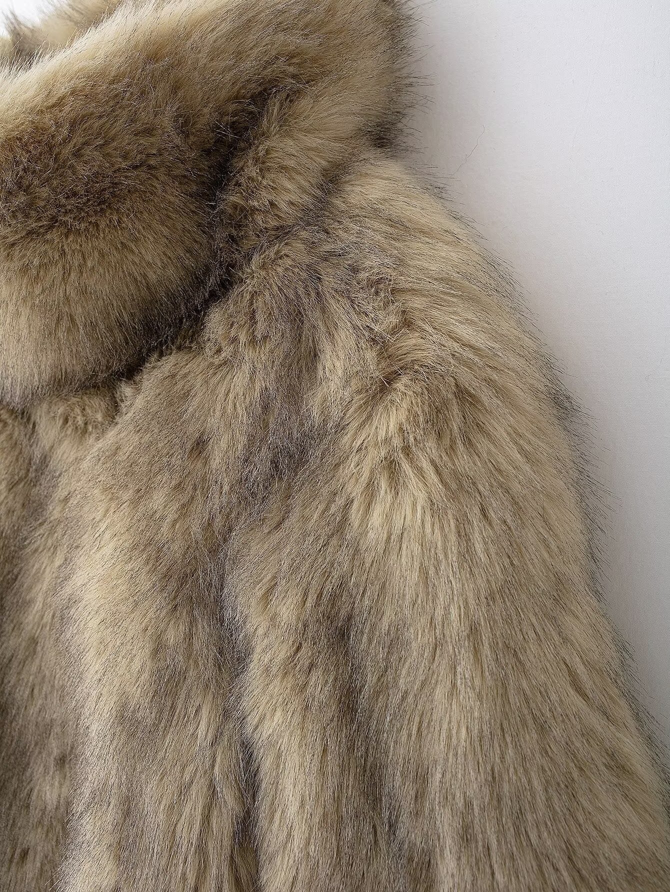 Luxe Faux Fur Sweater - Elegant Winter Warmth