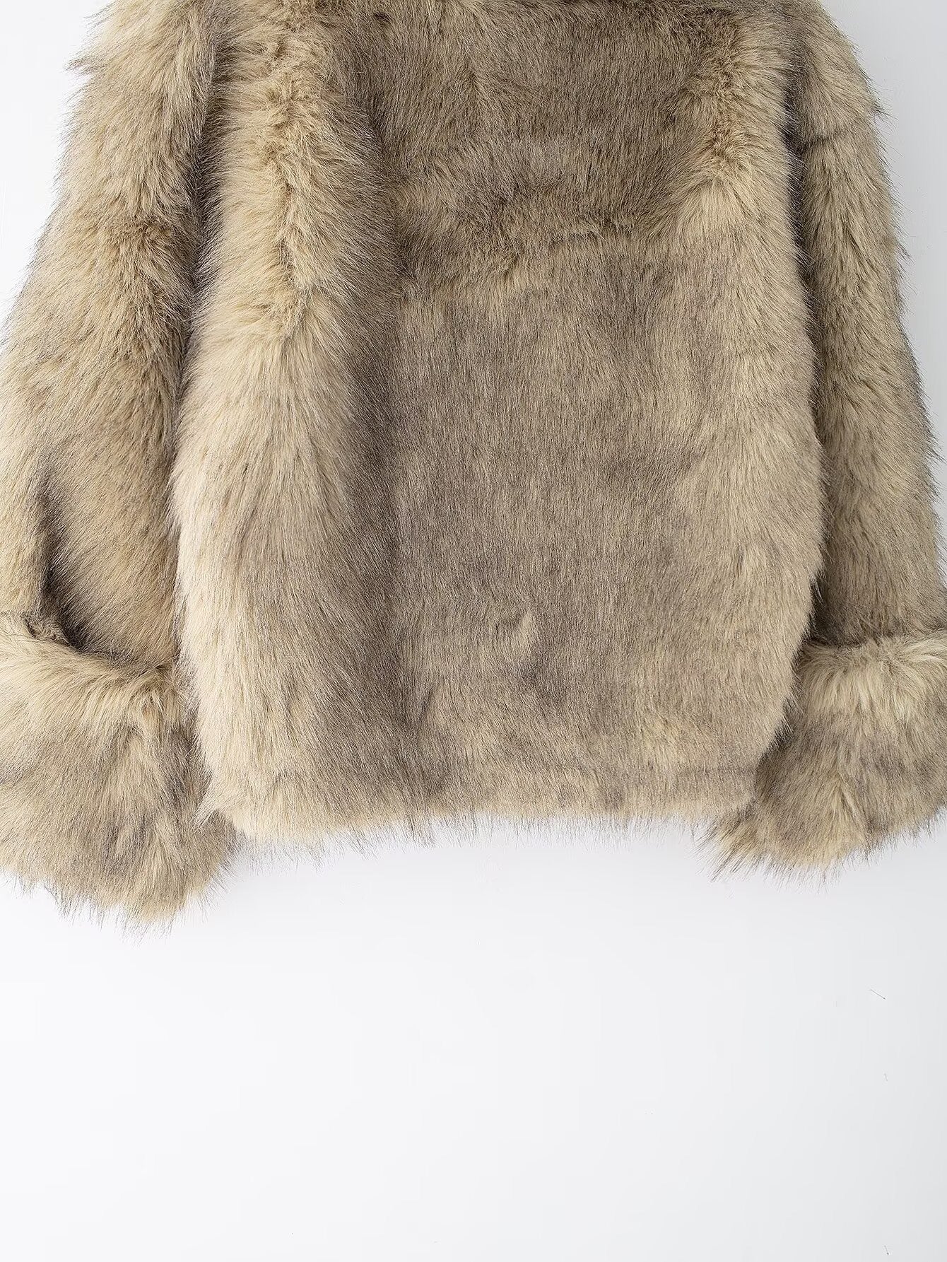 Luxe Faux Fur Sweater - Elegant Winter Warmth