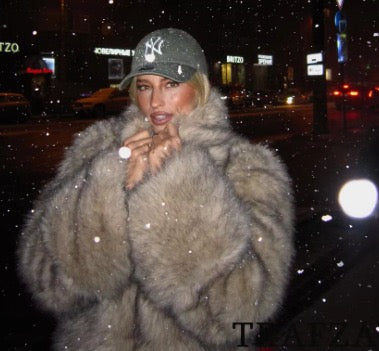 Luxe Faux Fur Sweater - Elegant Winter Warmth