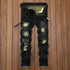 Graphic Jeans.